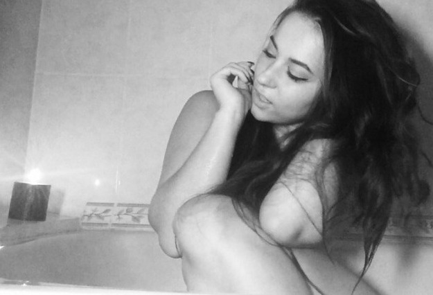 Sexe dans la baignoire